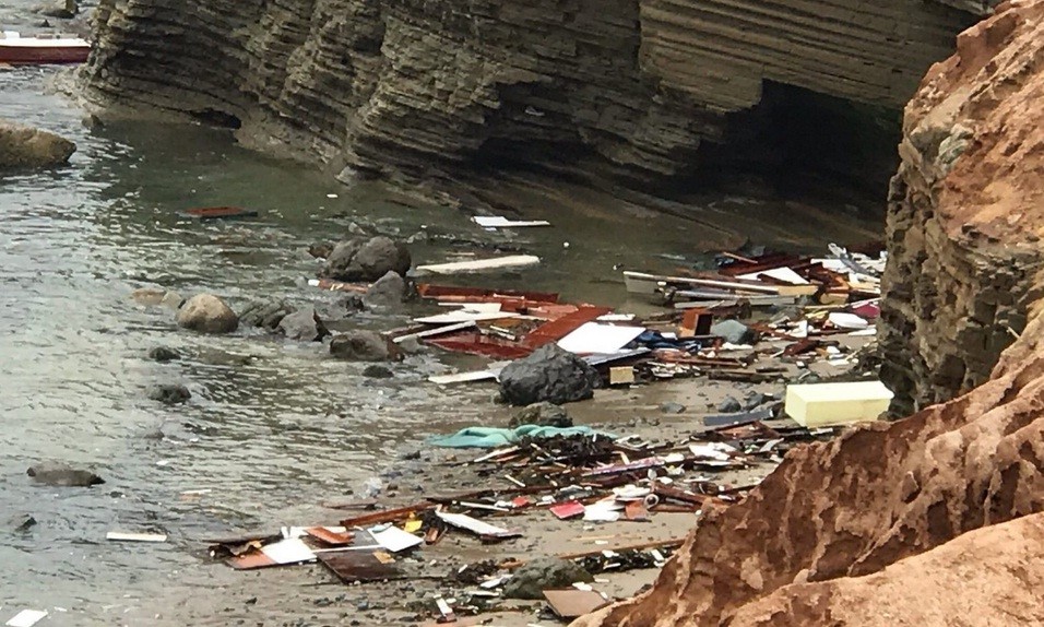 Kapal Pengangkut Imigran Gelap Kandas di California, 3 Tewas Puluhan Lainnya Luka-Luka