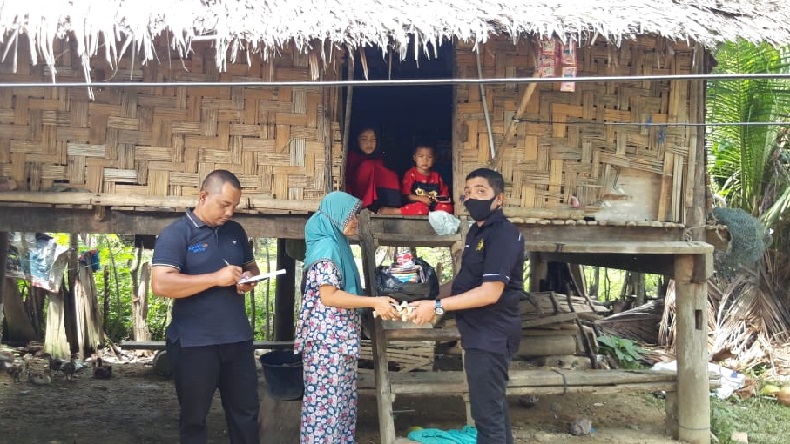Dililit Kemiskinan, Janda dan Anak Balita Tinggal di Gubuk Reot 