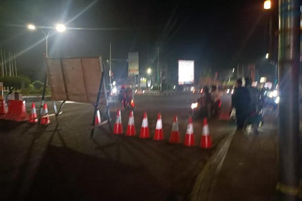 Ratusan Pemudik Balik Arah, Tunggu Petugas Lengah 