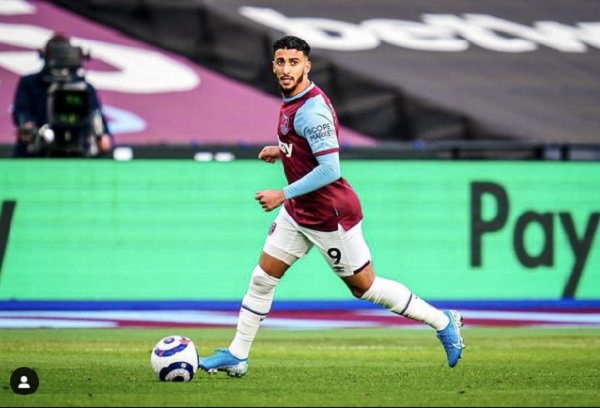 2 Pemain Liga Inggris Ini Buka Puasa di Tengah Laga, Klub yang Dibela Pun Menang