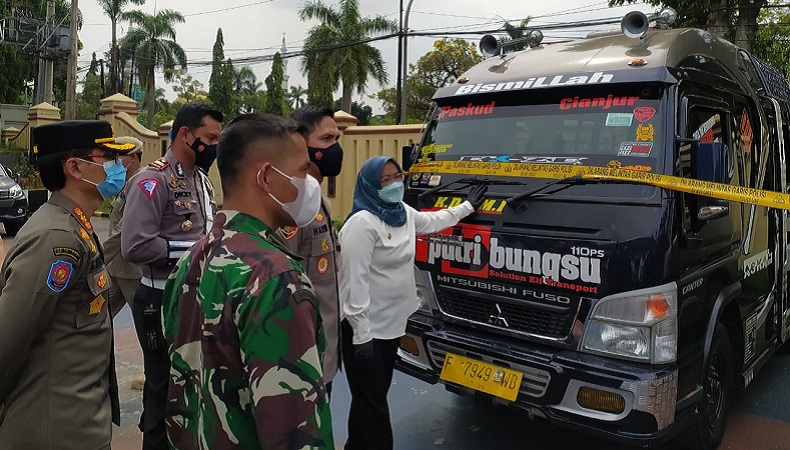 Angkut Pemudik, 8 Travel Gelap Diamankan Polisi 