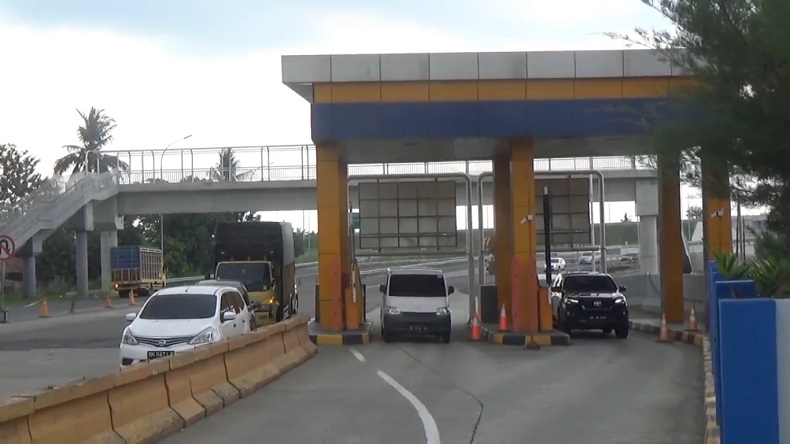 Jelang Pemberlakuan Larangan Mudik, Volume Kendaraan di Tol Belmera Masih Normal