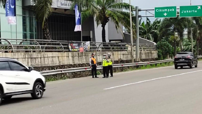 Polres Bekasi: 7,5 Jam Pemantauan di GT Bekasi Barat, 25 Kendaraan Diputar Balik