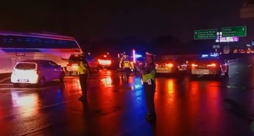Banyak Pengendara Arogan, Ini Kendaraan yang Berhak Gunakan Lampu Strobo dan Rotator