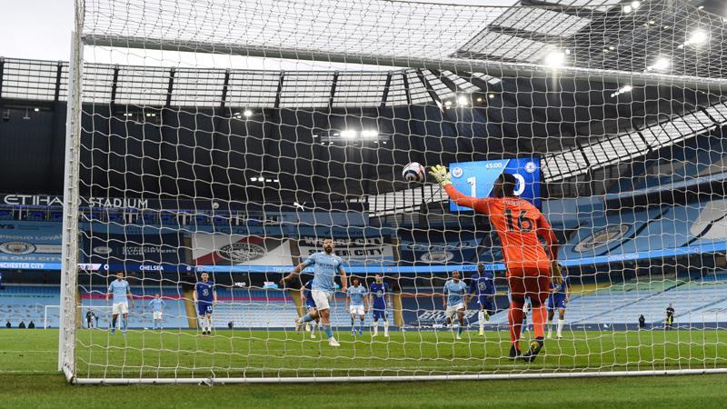 Penalti Aguero Gagal, Man City Dibungkam Chelsea dan Tunda Pesta Juara 