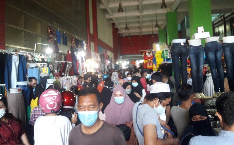 Pasar Tanah Abang Kembali Dipadati Pembeli Hari Ini, Akhir Pekan Terakhir Sebelum Lebaran