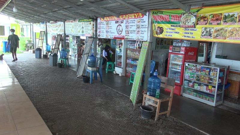 Gerbang Tol Pejagan-Pemalang Disekat, Pedagang di Rest Area Menjerit