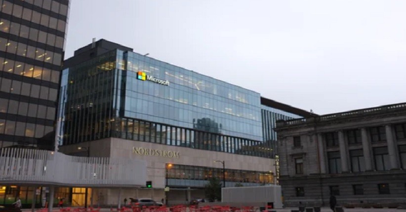 Microsoft Ingin Pangkas Potongan 30 Persen Apple dari App Store