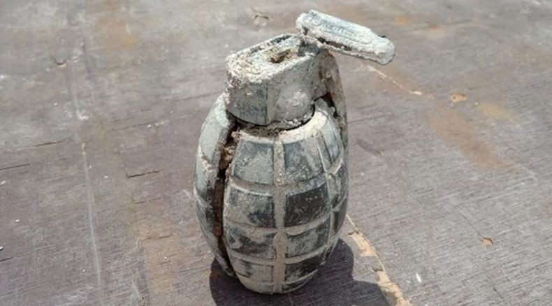 Power Bank Berbentuk Granat Ini Bikin Heboh, Tim Penjinak Bom Dikerahkan
