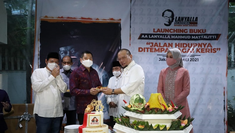 Peluncuran Buku La Nyalla, Hary Tanoesoedibjo: Tegas dan Bisa Dipercaya, Cocok Jadi Pemimpin 