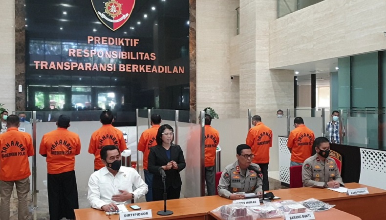 Ditetapkan Tersangka, Bupati Nganjuk Ditahan di Rutan Bareskrim