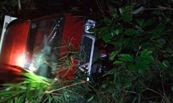 Mobil Boks Masuk Jurang di Cianjur akibat Hilang Kendali, Sopir Tewas
