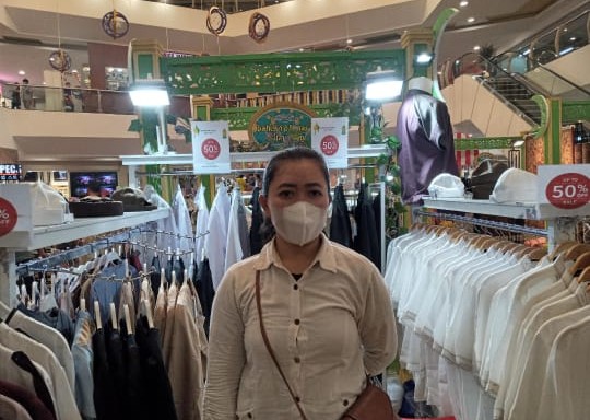 Berkah Jualan Baju Muslim ala Arya Saloka, Lisa Raup Omzet Puluhan Juta