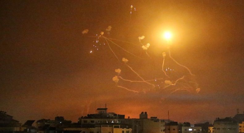 Balas Dendam, Pejuang Palestina Terus Hujani Israel dengan Ratusan Roket