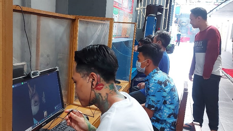Obati Kangen Napi kepada Keluarga di Idul Fitri, Rutan Salatiga Perpanjang Waktu Video Call
