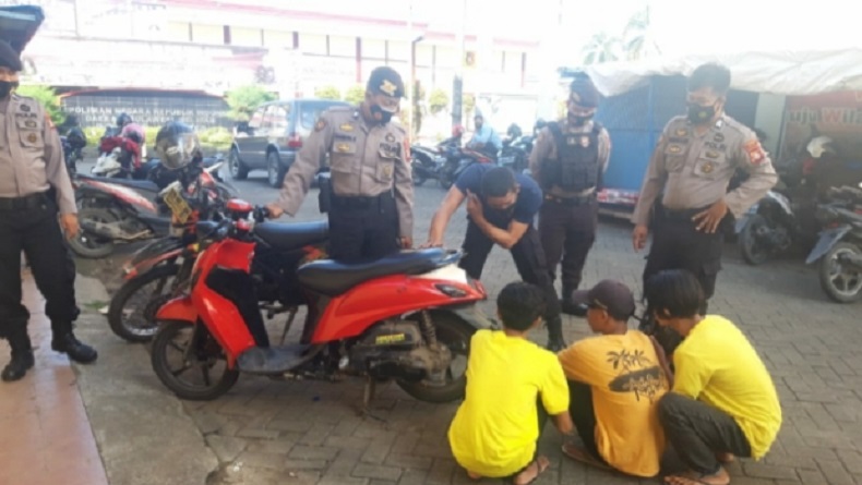 Bawa Motor Ugal-ugalan saat Ada Patroli Polisi, 3 Remaja Diamankan Polres Gowa
