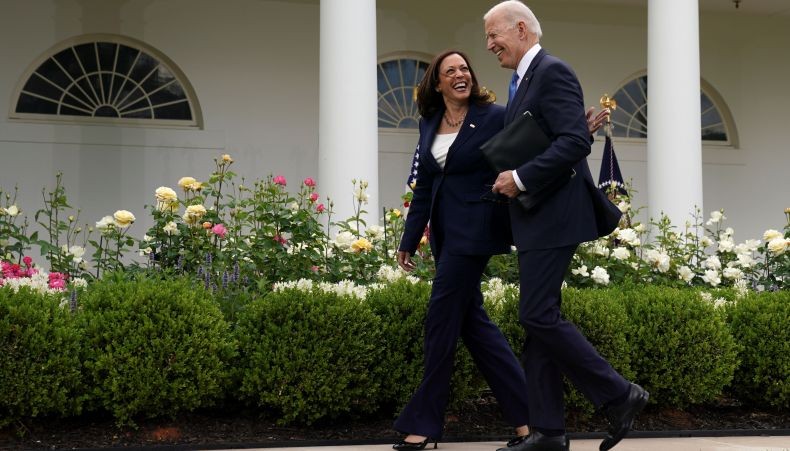 Warga yang Telah Divaksin Covid 2 Dosis Boleh Lepas Masker, AS Menuju Kehidupan Normal
