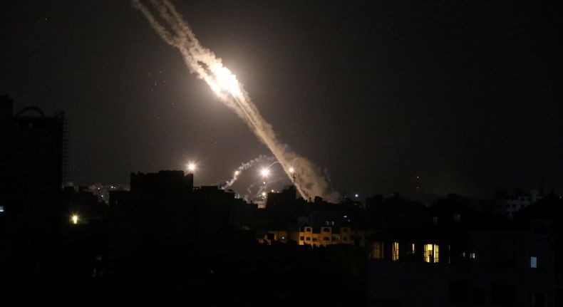 Bukan Cuma Gaza, Israel Juga Diserang Roket dari Lebanon