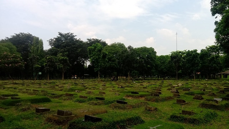 Larangan Ziarah saat Libur Lebaran, TPU Pondok Ranggon Sepi