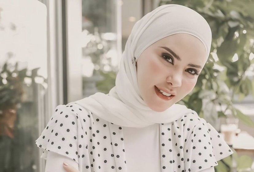 Ditanya Soal Pasangan, Angel Lelga: Sudah Bahagia Sendiri