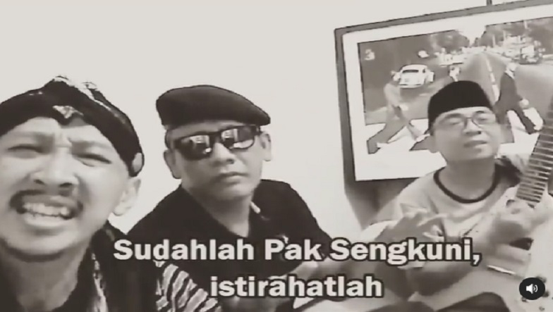 Birgaldo Sinaga Meninggal, Abu Janda Unggah Video Nyanyian Sengkuni