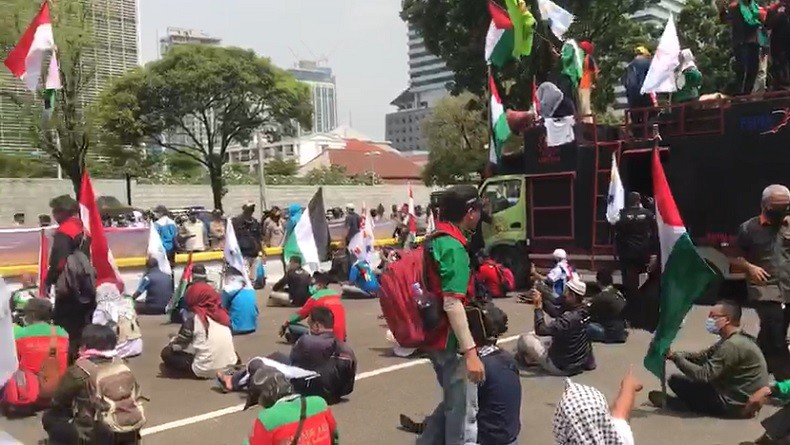 Demo Bela Palestina di Depan Kedubes AS, Buruh Kirim Surat untuk Joe Biden 