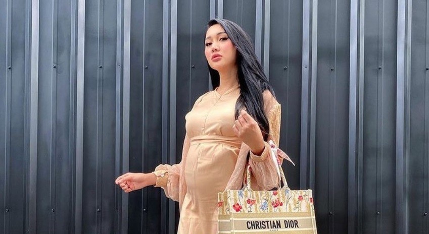 Berkali-kali Ngaku Hamil, Lucinta Luna Diminta Netizen USG