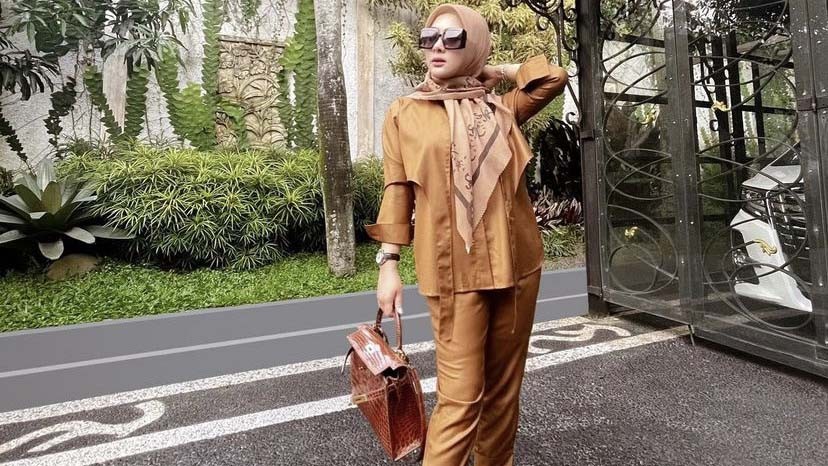 Mantul, Syahrini Berbusana Merakyat tapi Tenteng Tas Nyaris Rp1 Miliar