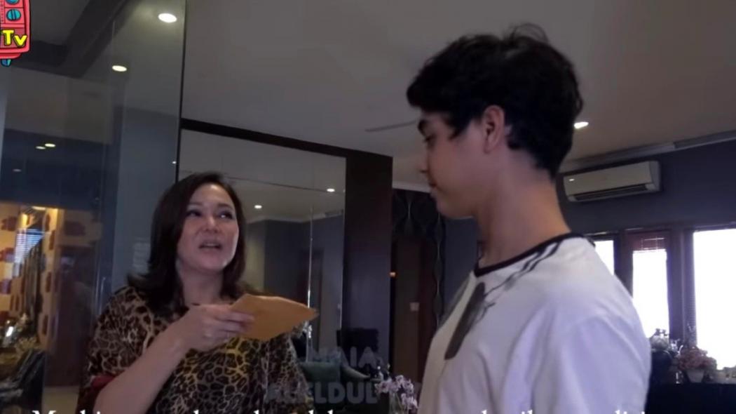 3 Putra Maia Estianty Dapat THR dari Irwan Mussry, Netizen: Amplopnya Tebel Banget!