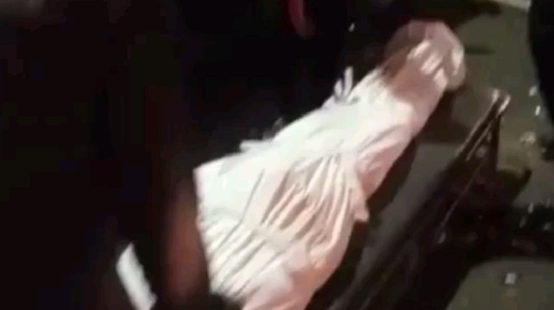 Viral Ambulans Tabrakan dengan Mobil Boks, Jenazah Terlempar ke Jalan