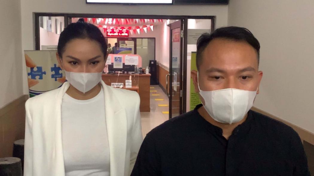 Banjir Kerjaan Vicky Prasetyo Tak Sempat Urus Status Nikahnya dengan Kalina Ocktaranny