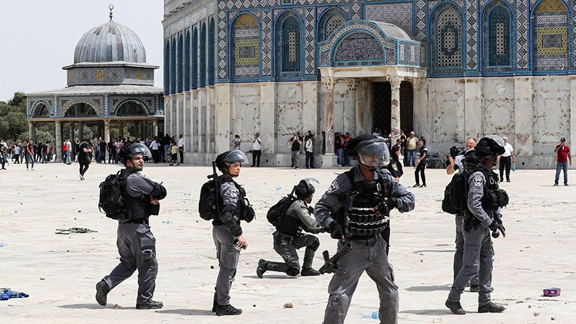  Israel Kembali Serang Warga Palestina saat Solat Jumat di Masjid Al-Aqsa 