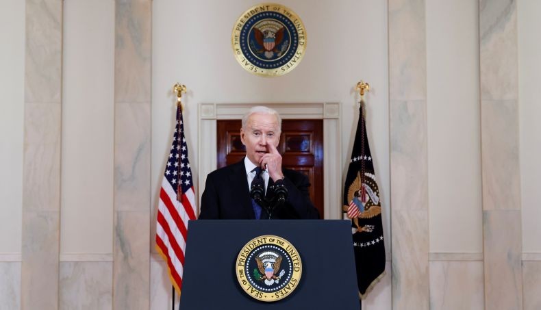 Joe Biden Larang Investasi di 59 Perusahaan Teknologi dan Militer China