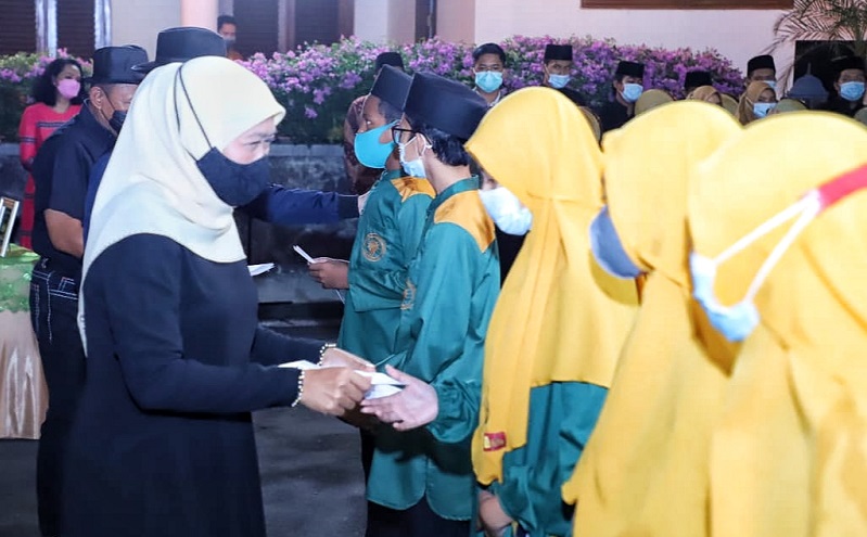 Viral Video Ultah di Grahadi, Ini Permohonan Maaf dan Klarifikasi Gubernur Khofifah 