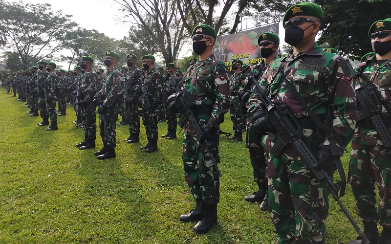 Tumpas KKB, 400 Prajurit Yonif 315 Garuda Diberangkatkan ke Papua
