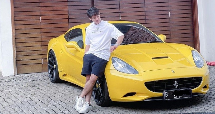 Koleksi Ferrari, Rizky Billar Ketagihan Ingin Tambah Mobil Sport 