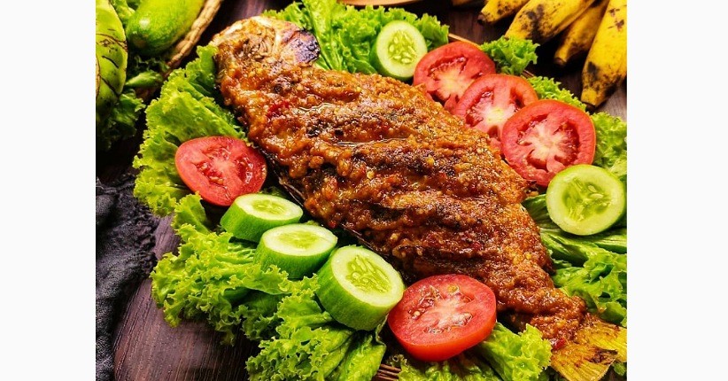 Ide Masak Ikan Bakar Ekor Kuning, Makin Lezat Pakai Bumbu Pecel
