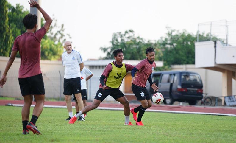 Persiapan Hadapi Liga 1, Dragan Gembleng Fisik Pemain PSIS di Kendal