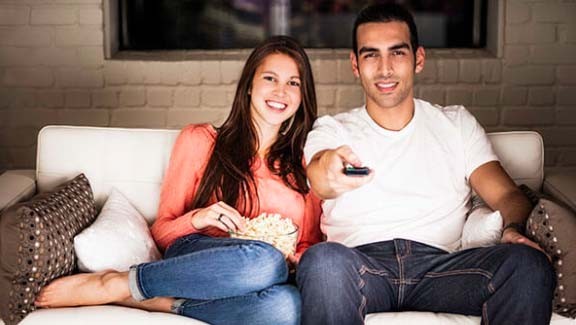 5 Tips Hubungan Cinta Langgeng, Berhenti Pura-Pura