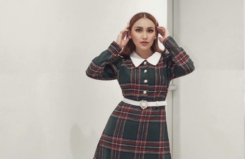 Ayu Ting Ting Kena Julid Netizen Pamer Tas Rp240 Juta, Disebut Mirip Beli di Mangga Dua   