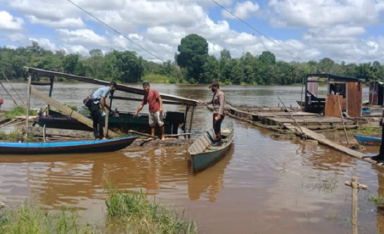Bocah 5 Tahun Tenggelam di Sungai Kapuas, Jasad Ditemukan di Kedalaman 2 Meter