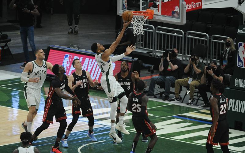 Hasil Game 2 Playoff NBA: Milwaukee Bucks Menggila Lagi, Miami Heat Korban Kedua
