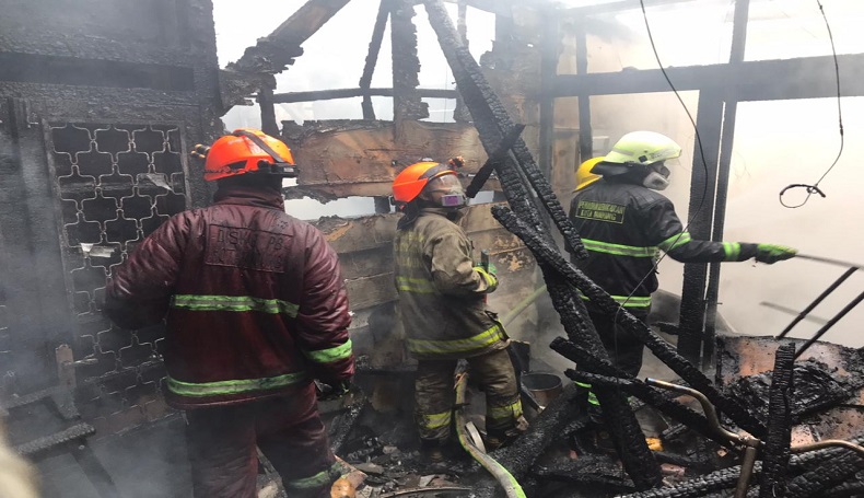 Warung Surabi di Jalan Setiabudi Bandung Terbakar, Diduga Akibat Percikan Listrik 
