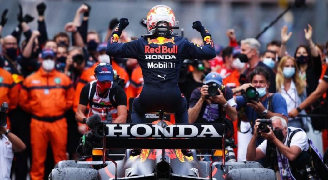 Kemenangan Red Bull Racing Honda Dirayakan Penggemar Otomotif Indonesia 