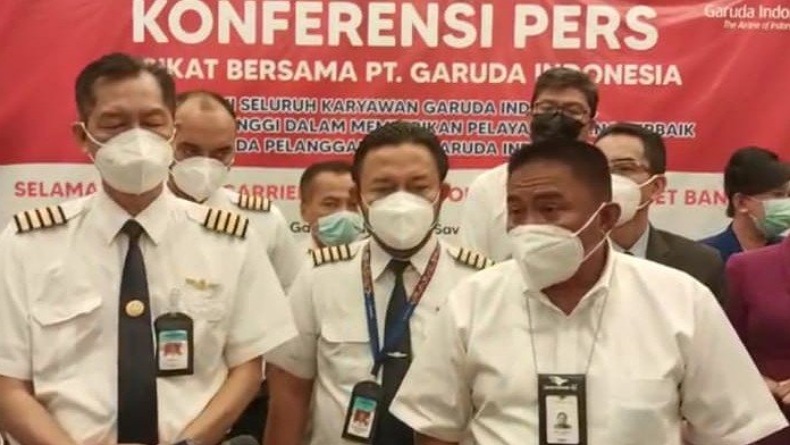 Karyawan Garuda Ditawarkan Pensiun Dini, Serikat Pekerja Minta Dikaji Ulang