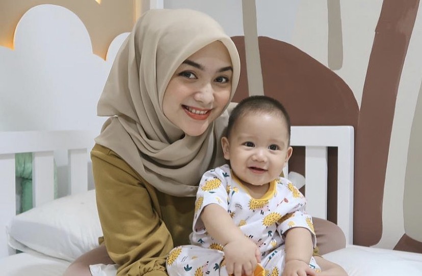 Citra Kirana Berbagi Rahasia ASI Berlimpah Usai Melahirkan   