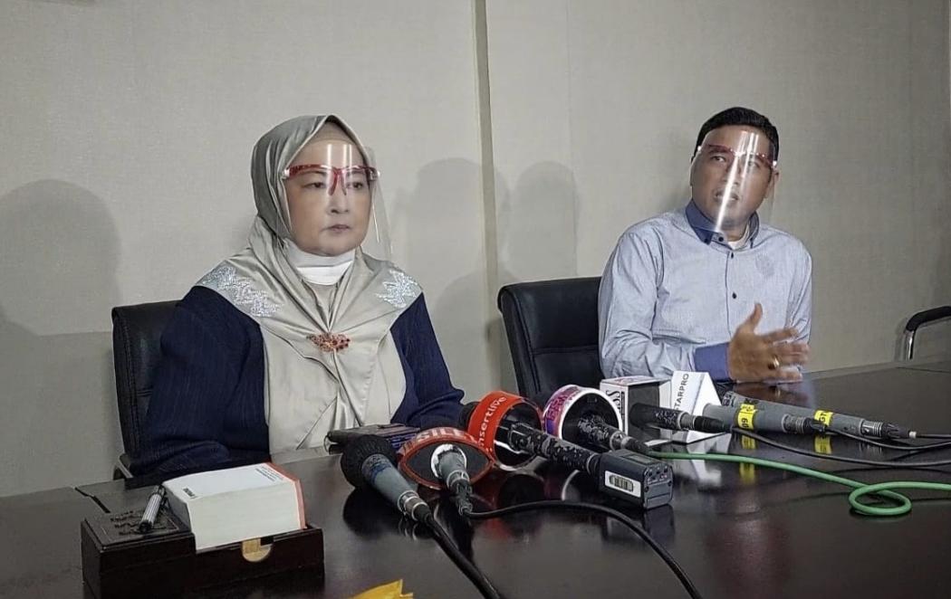 Cerita Mantan Istri Hotma Sitompul, Sempat Diminta Pindah Agama saat Hamil