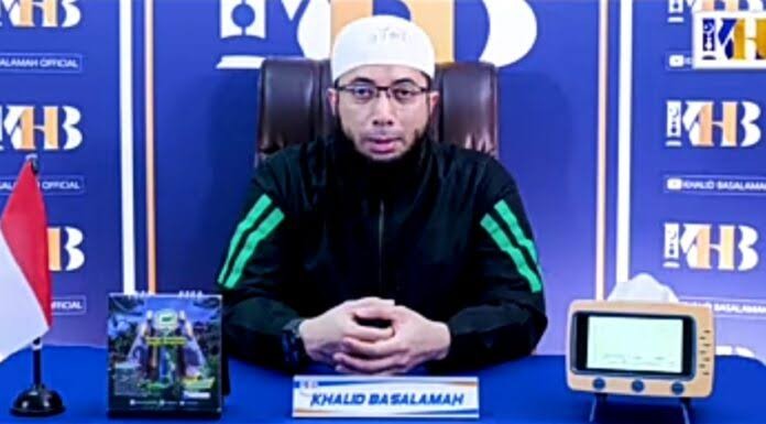 Ustaz Khalid Basalamah Klarifikasi Tuduhan Larangan Nyanyi Indonesia Raya