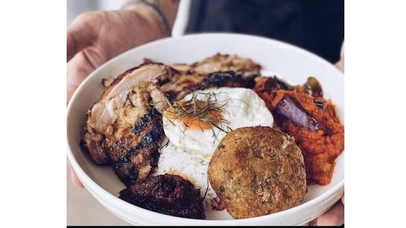 Restoran di Singapura Minta Maaf karena Dianggap Merendahkan Nasi Padang