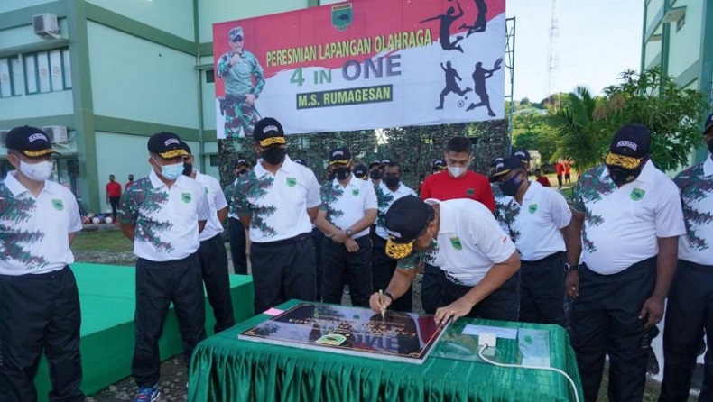 Nama Tokoh di Papua Barat Diabadikan untuk Lapangan Olahraga di Makodam Kasuari